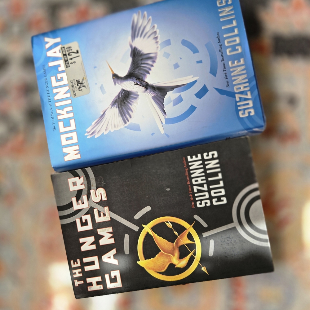 Book Set - The Hunger Games And Mockingjay By Suzanne Collins